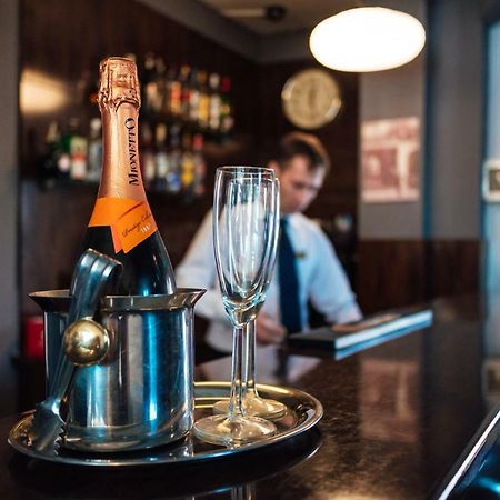 Hotel Onix Cluj-Napoca Ngoại thất bức ảnh