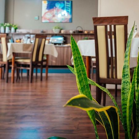 Hotel Onix Cluj-Napoca Ngoại thất bức ảnh