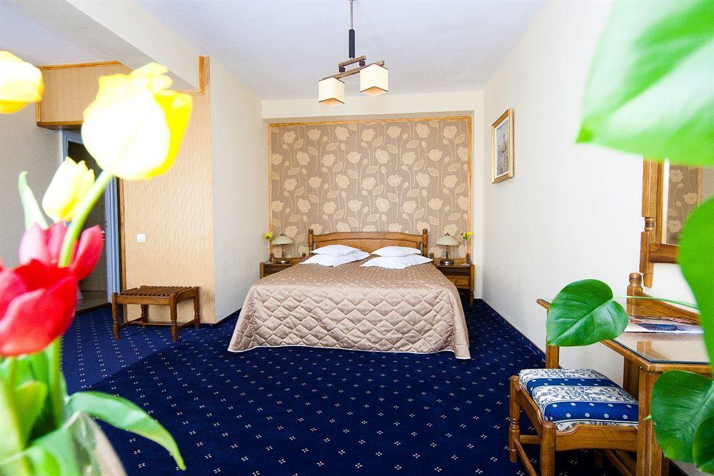 Hotel Onix Cluj-Napoca Ngoại thất bức ảnh