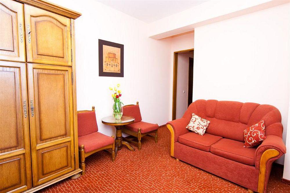 Hotel Onix Cluj-Napoca Ngoại thất bức ảnh
