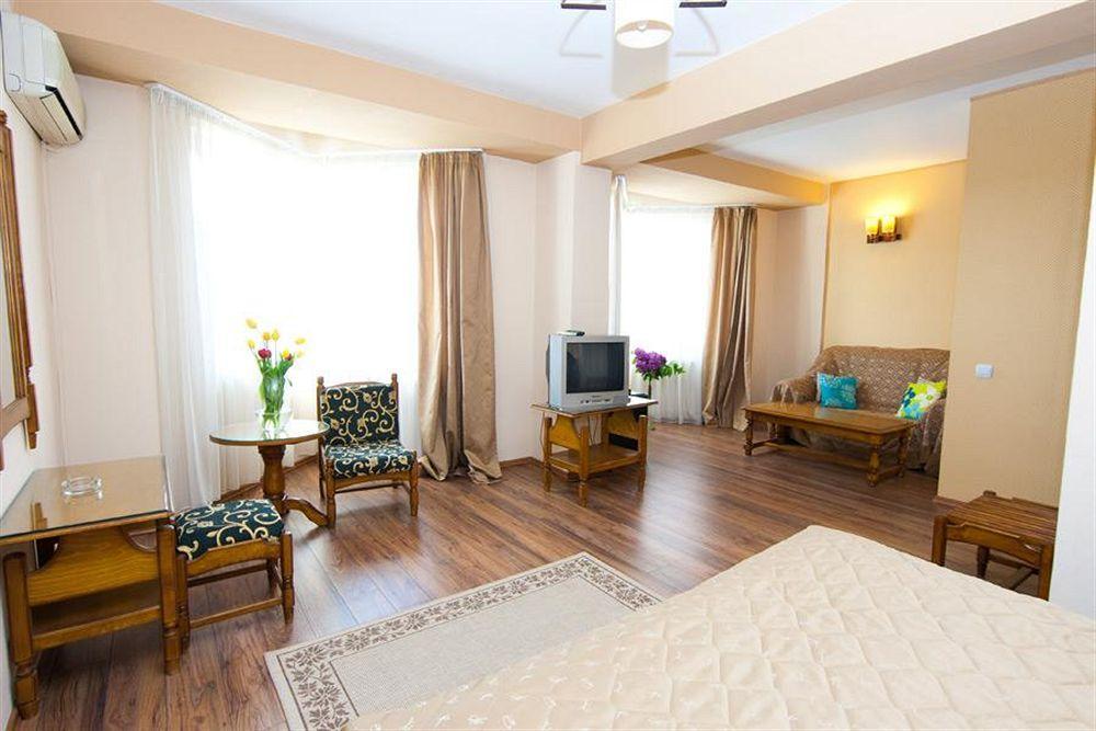Hotel Onix Cluj-Napoca Ngoại thất bức ảnh