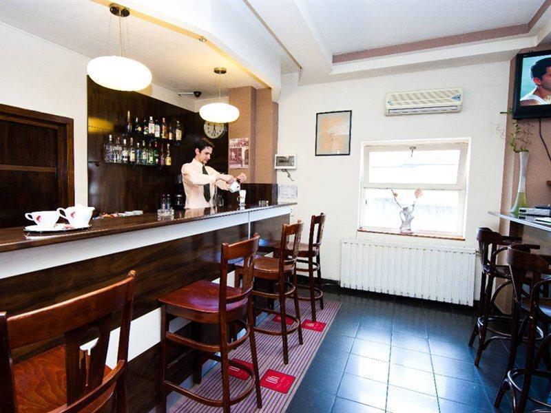 Hotel Onix Cluj-Napoca Ngoại thất bức ảnh