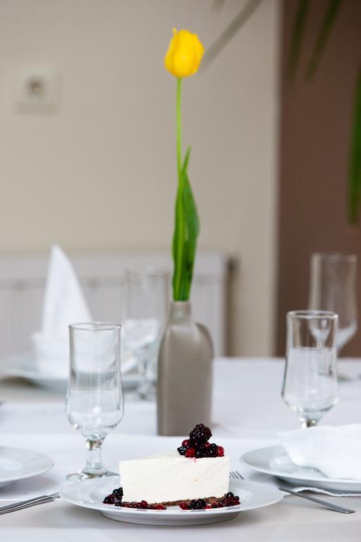 Hotel Onix Cluj-Napoca Ngoại thất bức ảnh