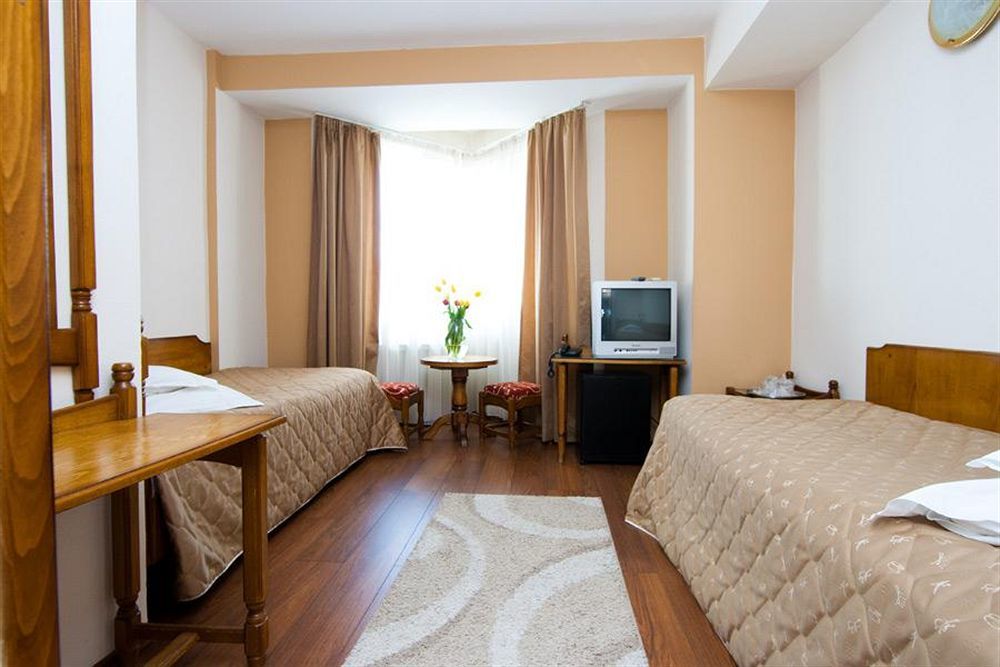 Hotel Onix Cluj-Napoca Ngoại thất bức ảnh