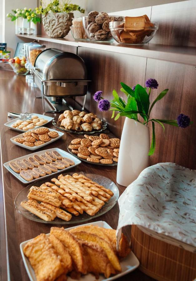 Hotel Onix Cluj-Napoca Ngoại thất bức ảnh