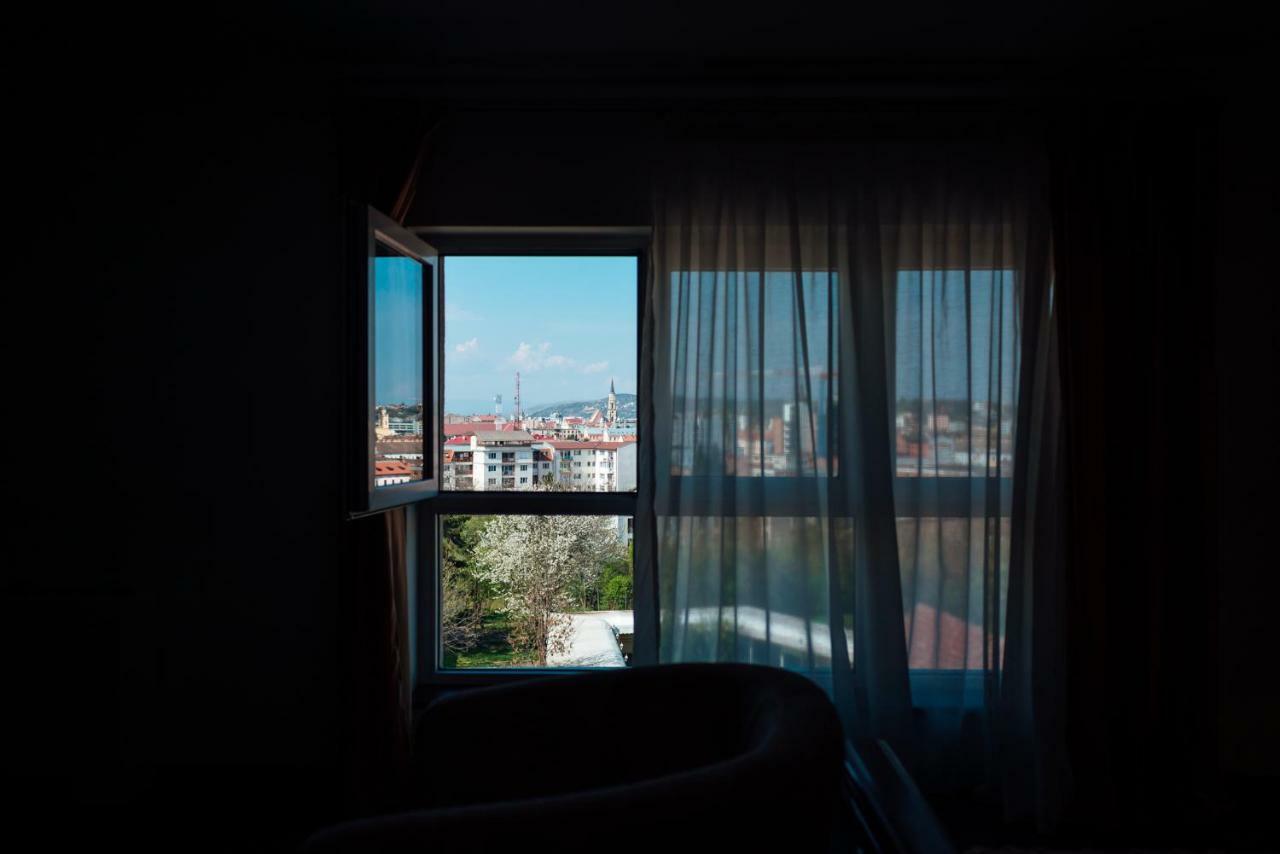 Hotel Onix Cluj-Napoca Ngoại thất bức ảnh