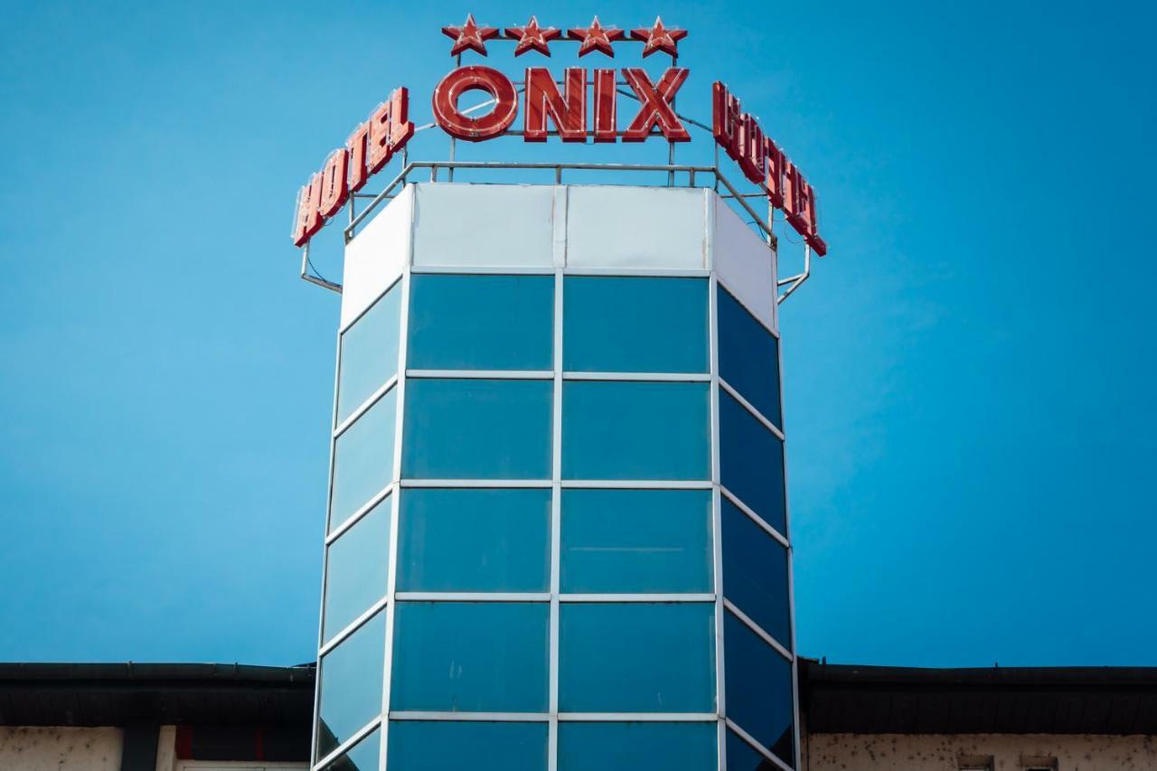 Hotel Onix Cluj-Napoca Ngoại thất bức ảnh